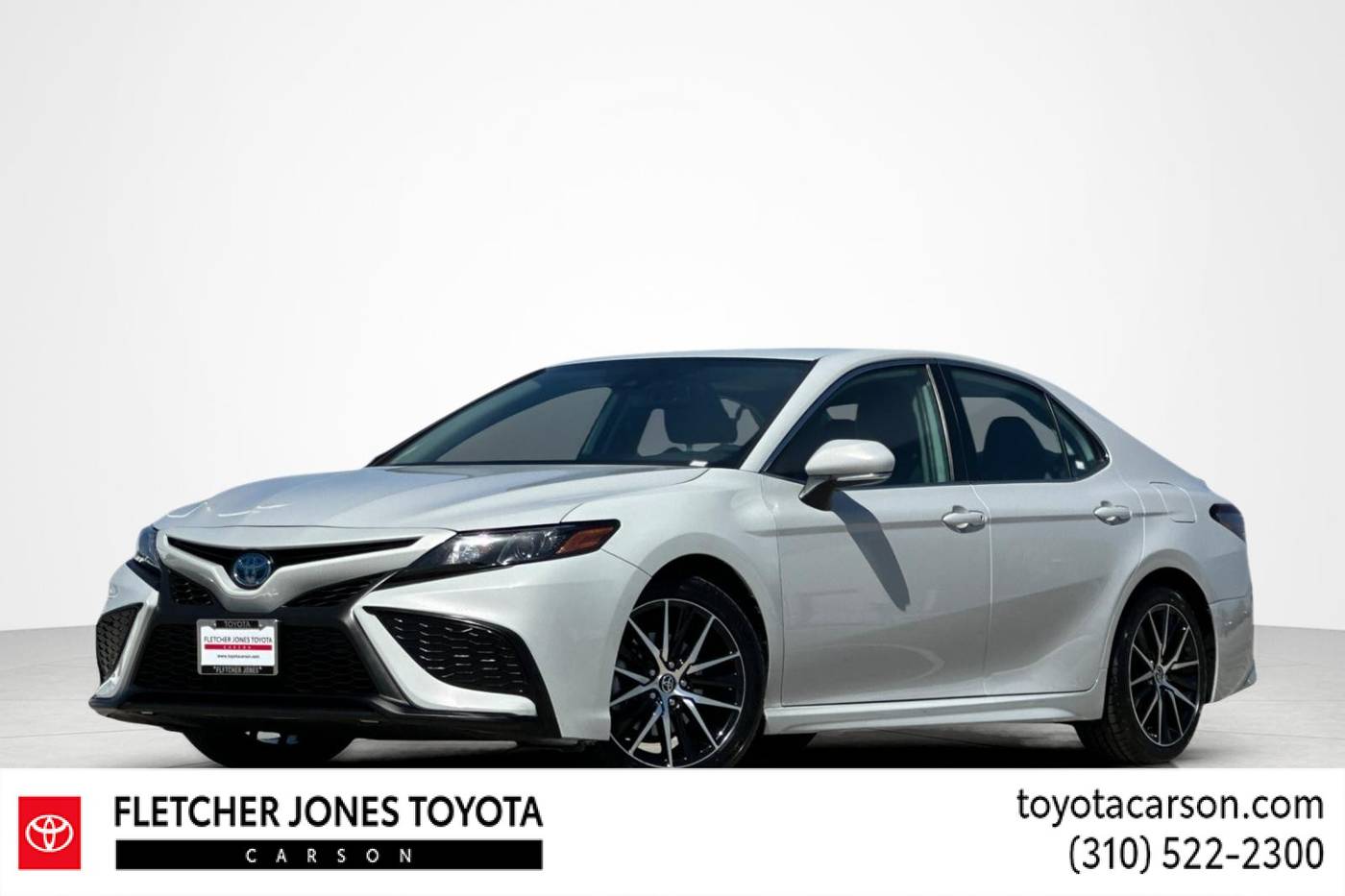 2022 Toyota Camry Hybrid SE — Sedan — 30,622 mi — Carson, CA