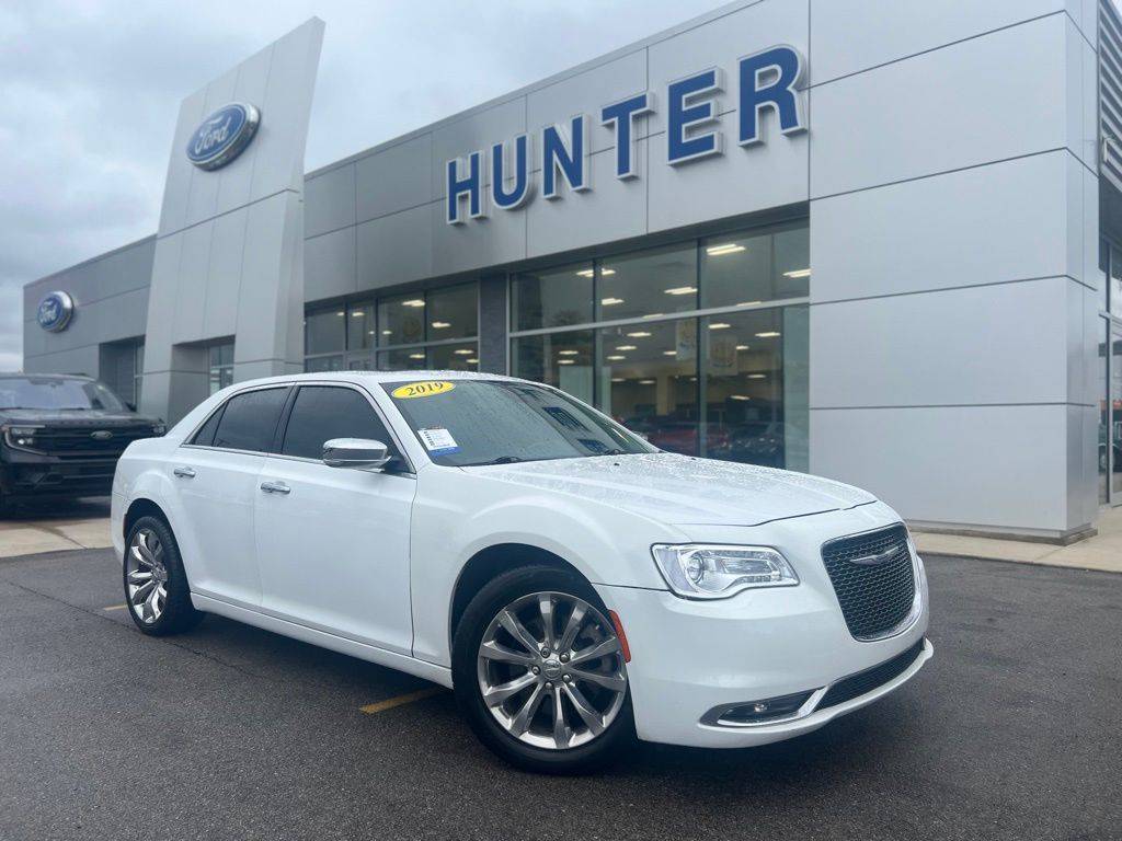 2019 Chrysler 300 Limited — Sedan — 86,555 mi — Marion, IN
