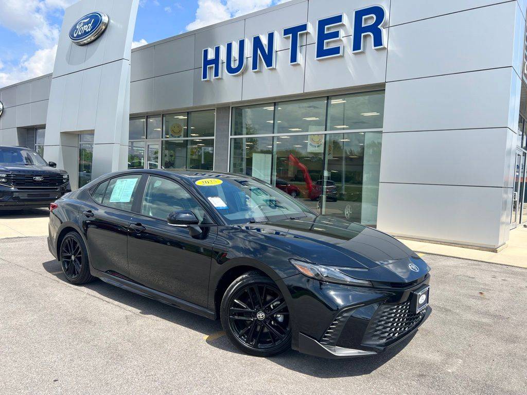 2025 Toyota Camry LE — Sedan — 19,333 mi — Marion, IN