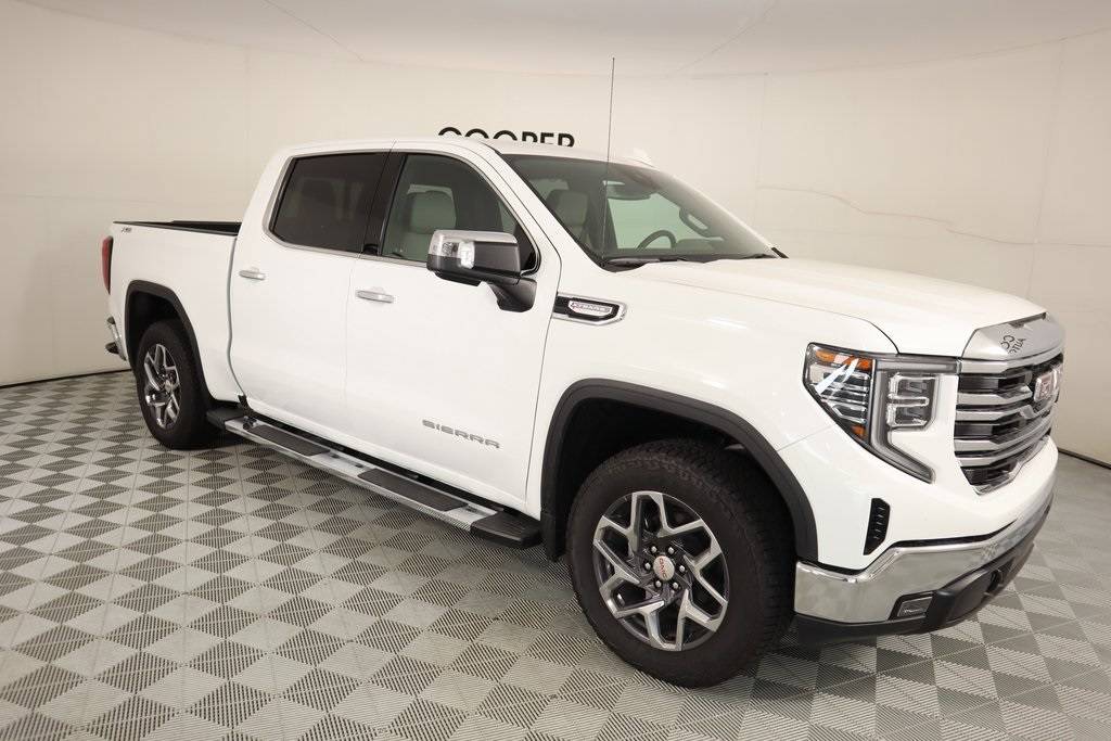 2025 GMC Sierra 1500 SLT — Pickup Truck — 35 mi — Shawnee, OK