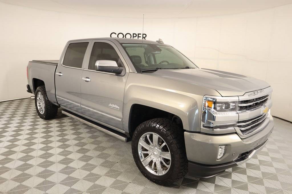 2017 Chevrolet Silverado 1500 High Country — Pickup Truck — 95,321 mi — Shawnee, OK