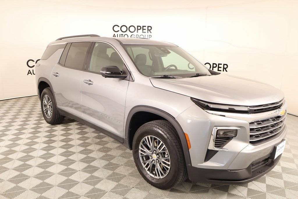 2024 Chevrolet Traverse LT — SUV — 33,656 mi — Shawnee, OK