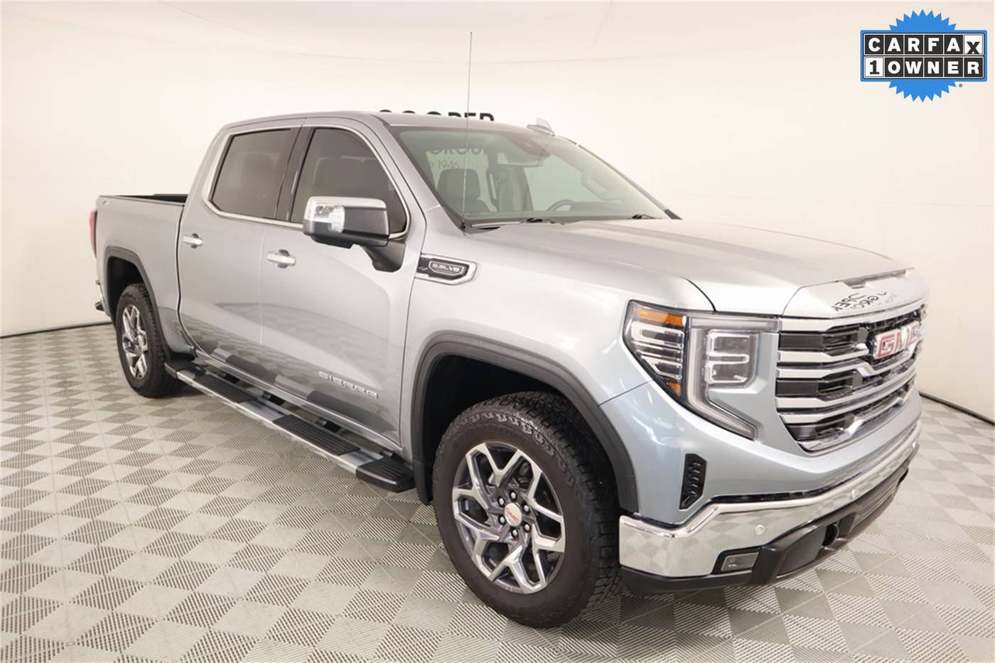 2024 GMC Sierra 1500 SLT — Pickup Truck — 10,160 mi — Shawnee, OK