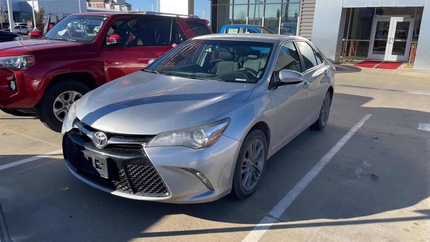 2017 Toyota Camry SE — Sedan — 101,090 mi — Shawnee, OK