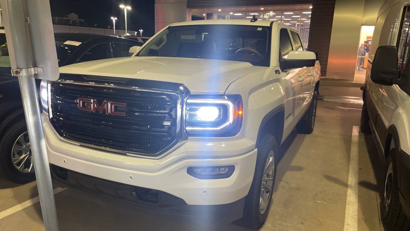 2016 GMC Sierra 1500 SLT — Pickup Truck — 121,352 mi — Shawnee, OK