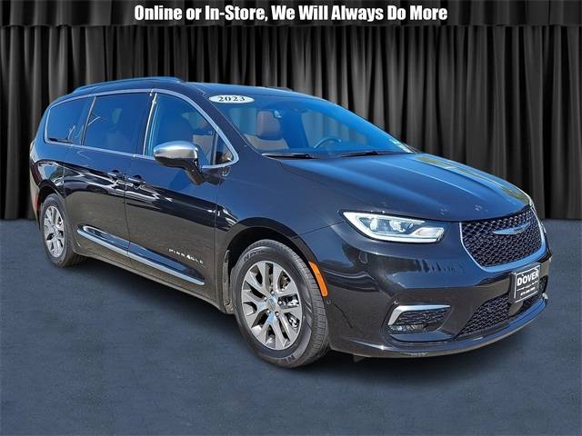 2023 Chrysler Pacifica Hybrid Pinnacle — Minivan — 32,285 mi — Rockaway, NJ
