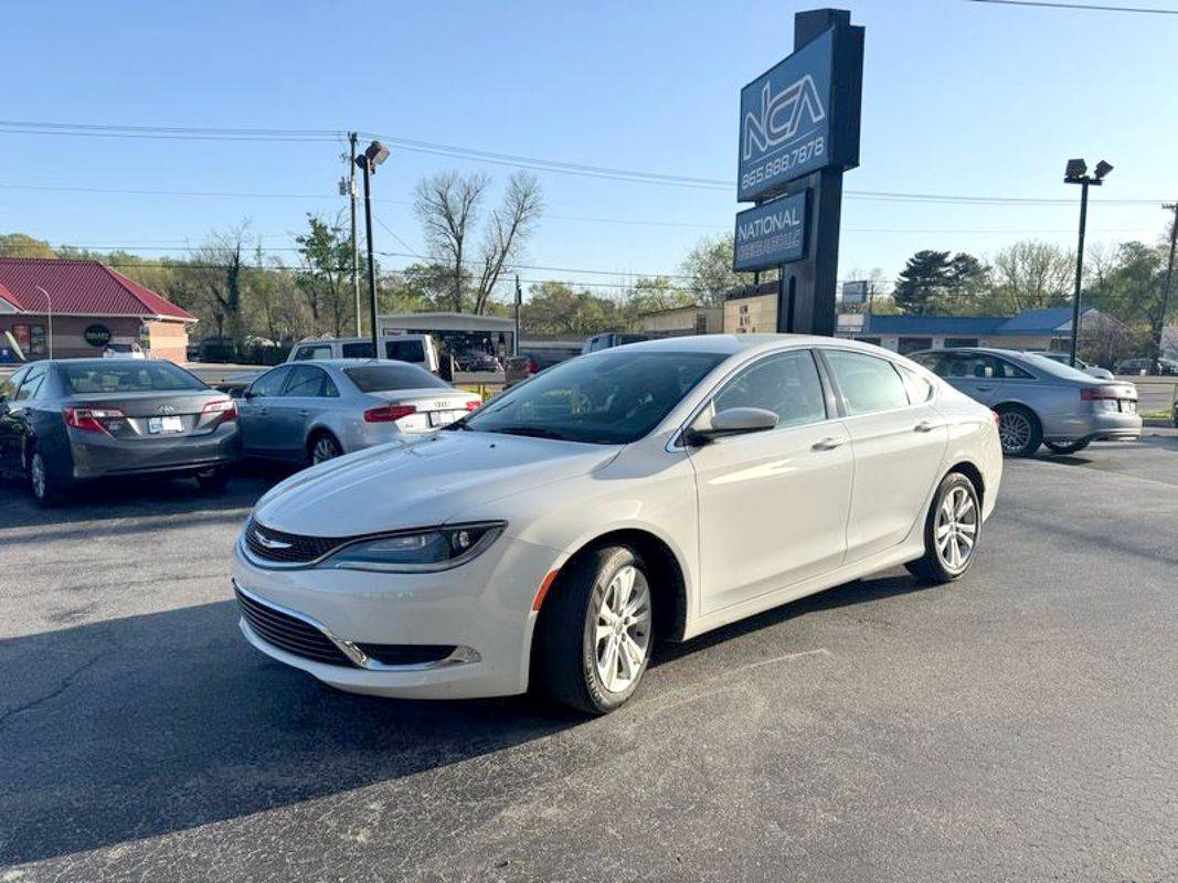2017 Chrysler 200 Limited Platinum — Sedan — 114,999 mi — Knoxville, TN