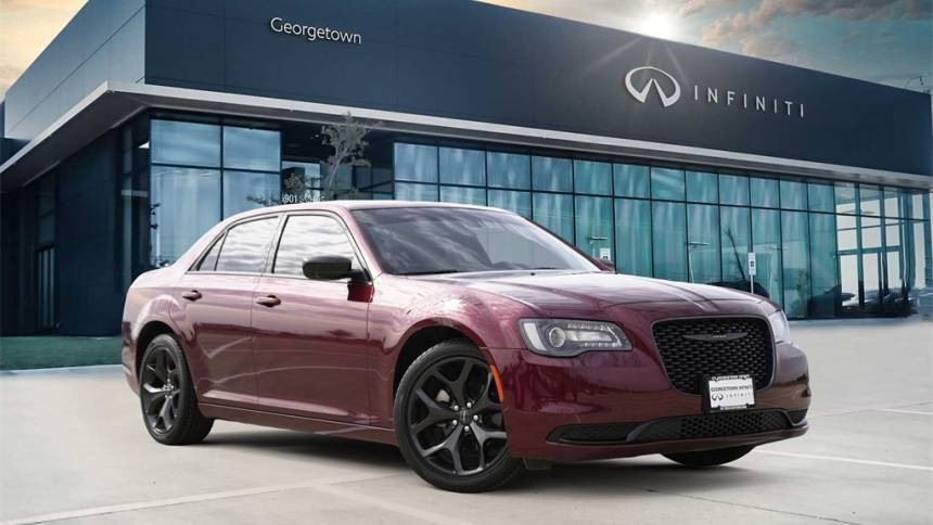 2023 Chrysler 300 Touring — Sedan — 9,656 mi — Georgetown, TX