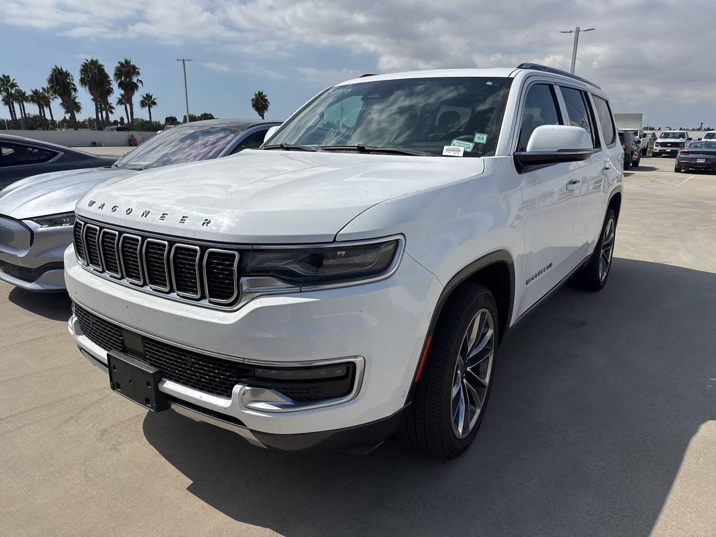 2022 Jeep Wagoneer Series III — SUV — 61,622 mi — Long Beach, CA