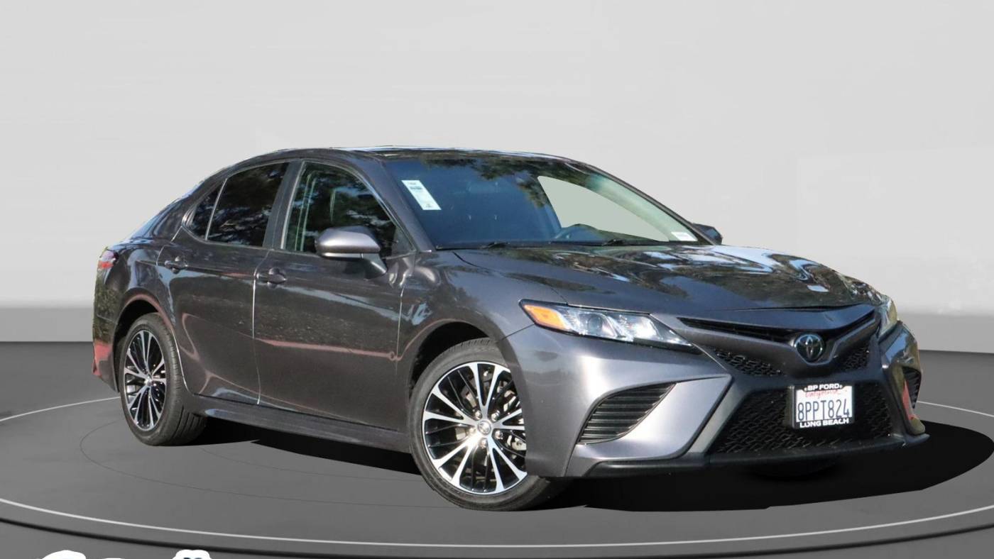 2020 Toyota Camry SE — Sedan — 53,480 mi — Long Beach, CA