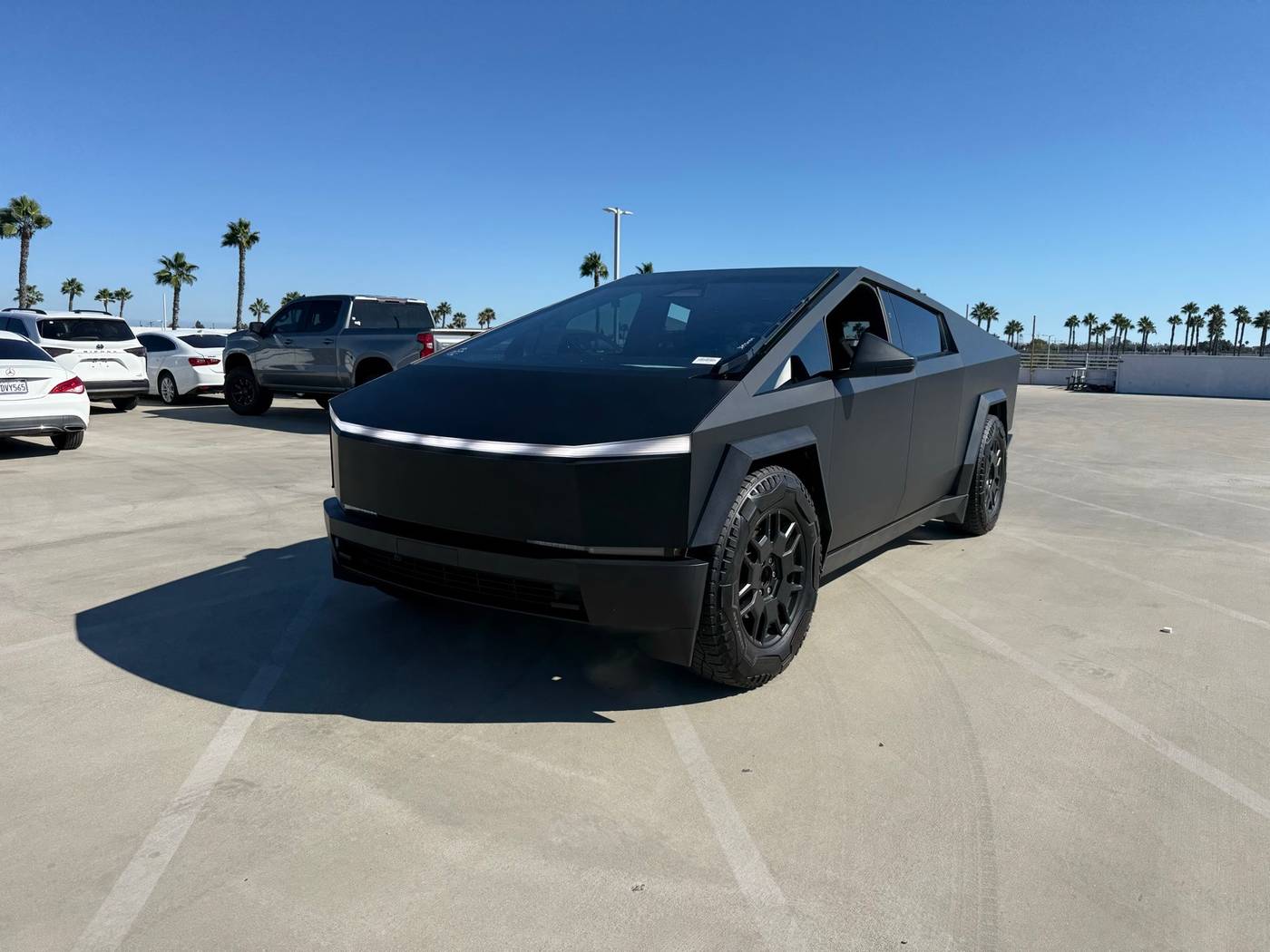 2024 Tesla Cybertruck Standard — Pickup Truck — 19,060 mi — Long Beach, CA
