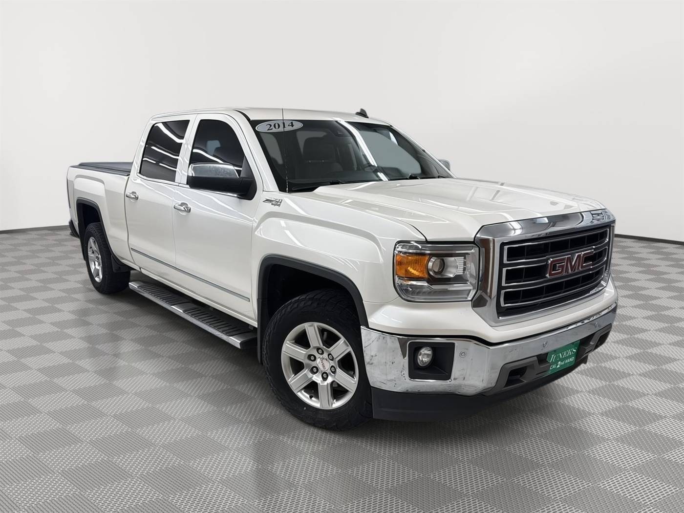 2014 GMC Sierra 1500 SLT — Pickup Truck — 194,777 mi — Spearfish, SD