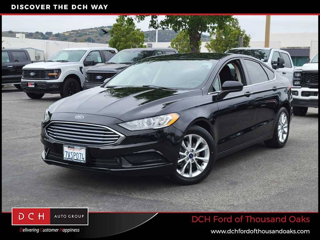 2017 Ford Fusion SE — Sedan — 81,846 mi — Thousand Oaks, CA