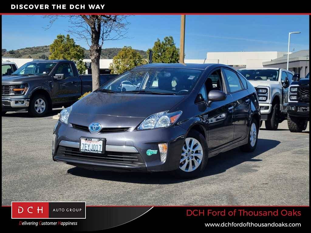 2014 Toyota Prius Advanced — Hatchback — 143,660 mi — Thousand Oaks, CA
