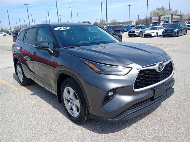 2023 Toyota Highlander LE — SUV — 42,981 mi — Evansville, IN
