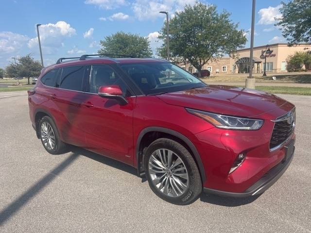2022 Toyota Highlander Hybrid Platinum — SUV — 51,030 mi — Evansville, IN
