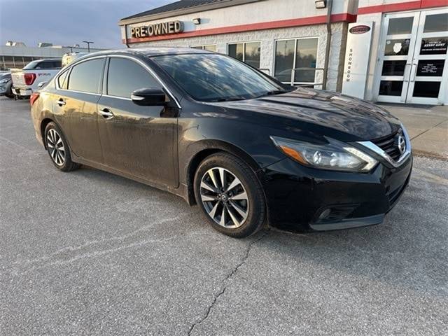 2017 Nissan Altima 2.5 SL — Sedan — 98,118 mi — Evansville, IN
