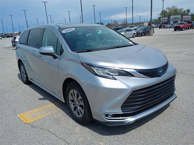 2021 Toyota Sienna XLE — Minivan — 78,864 mi — Evansville, IN