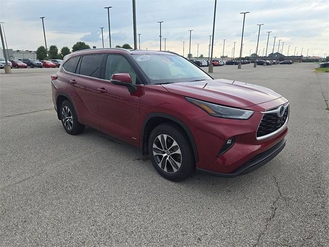 2022 Toyota Highlander Hybrid XLE — SUV — 42,840 mi — Evansville, IN