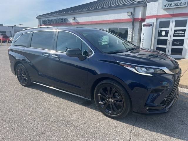 2022 Toyota Sienna XSE — Minivan — 44,333 mi — Evansville, IN
