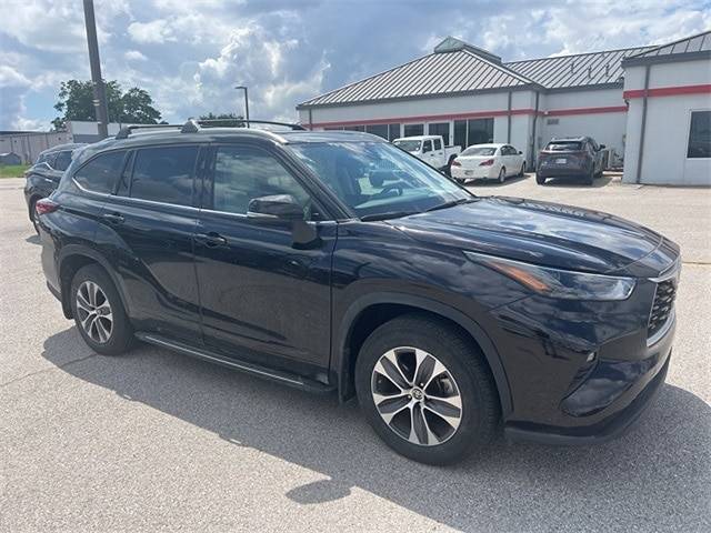 2022 Toyota Highlander Hybrid XLE — SUV — 37,459 mi — Evansville, IN