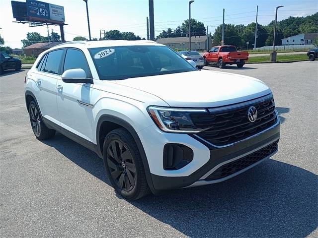 2024 Volkswagen Atlas Cross Sport SE with Technology — SUV — 29,303 mi — Evansville, IN