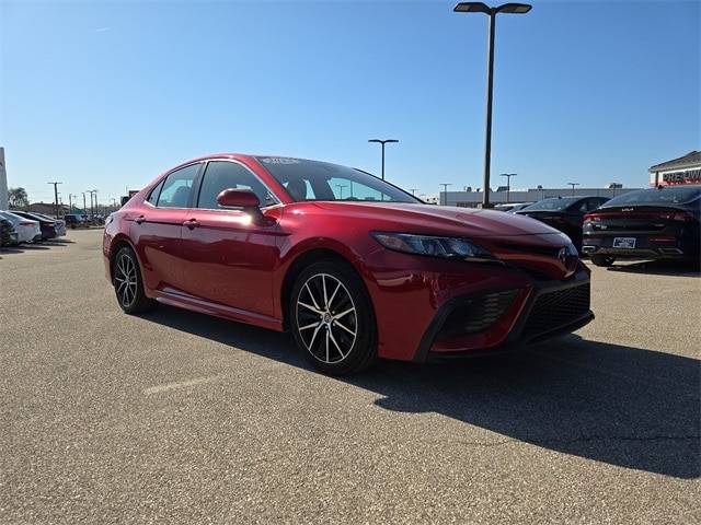 2023 Toyota Camry SE — Sedan — 48,157 mi — Evansville, IN