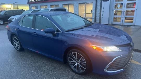 2024 Toyota Camry Hybrid XLE — Sedan — 9,926 mi — Evansville, IN