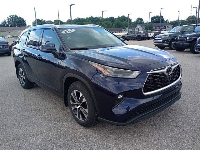 2022 Toyota Highlander XLE — SUV — 71,794 mi — Evansville, IN