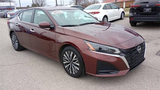2023 Nissan Altima SV — Sedan — 61,898 mi — Evansville, IN