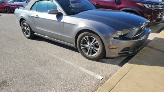 2014 Ford Mustang V6 Premium — Convertible — 86,097 mi — Evansville, IN