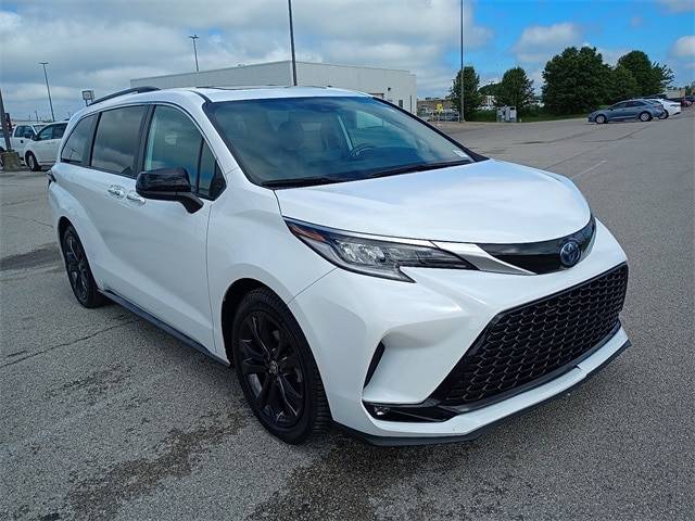 2023 Toyota Sienna XSE — Minivan — 53,252 mi — Evansville, IN