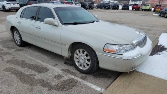 2007 Lincoln Town Car Signature Limited — Sedan — 100,438 mi — Evansville, IN