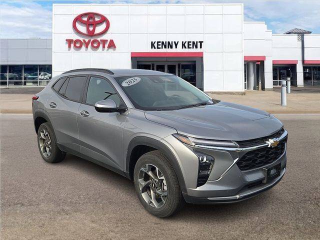 2025 Chevrolet Trax LT — SUV — 32,879 mi — Evansville, IN