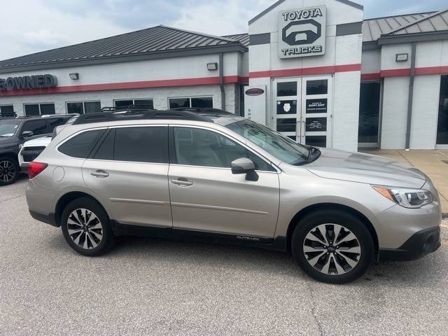 2015 Subaru Outback 2.5i Limited — SUV — 115,996 mi — Evansville, IN