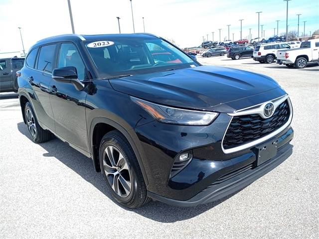2023 Toyota Highlander XLE — SUV — 30,528 mi — Evansville, IN