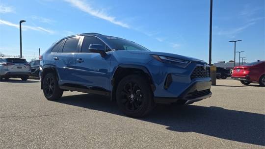 2022 Toyota RAV4 Hybrid SE — SUV — 31,844 mi — Evansville, IN