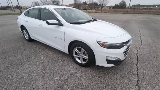 2024 Chevrolet Malibu LT — Sedan — 39,937 mi — Evansville, IN