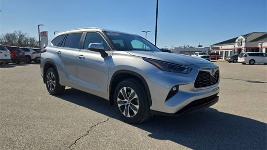 2024 Toyota Highlander XLE