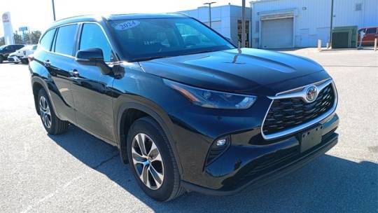 2024 Toyota Highlander XLE — SUV — 27,044 mi — Evansville, IN