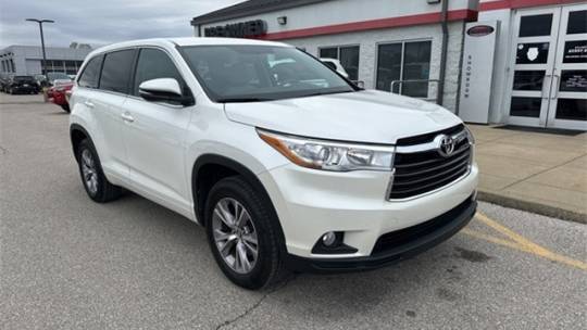 2016 Toyota Highlander LE V6 — SUV — 50,797 mi — Evansville, IN