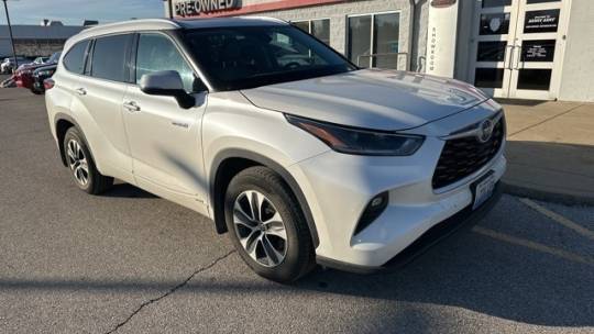 2021 Toyota Highlander Hybrid XLE — SUV — 44,255 mi — Evansville, IN