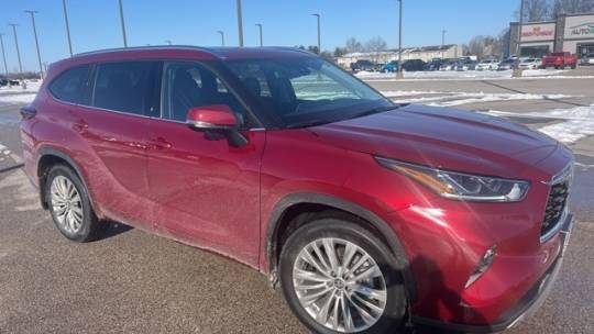 2025 Toyota Highlander Platinum — SUV — 391 mi — Evansville, IN