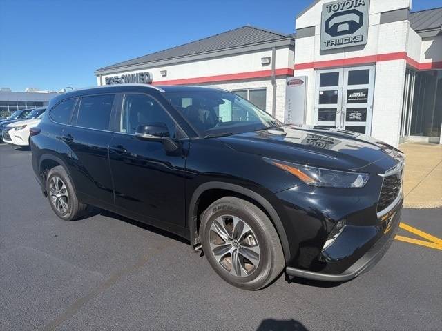 2024 Toyota Highlander XLE — SUV — 19,685 mi — Evansville, IN