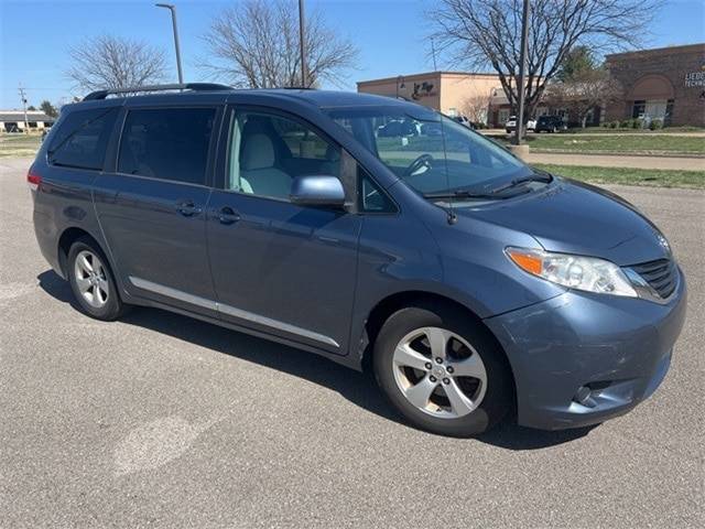 2014 Toyota Sienna LE — Minivan — 154,156 mi — Evansville, IN