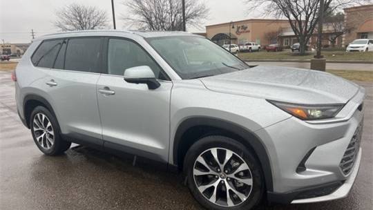 2024 Toyota Grand Highlander Hybrid MAX Limited — SUV — 1,945 mi — Evansville, IN