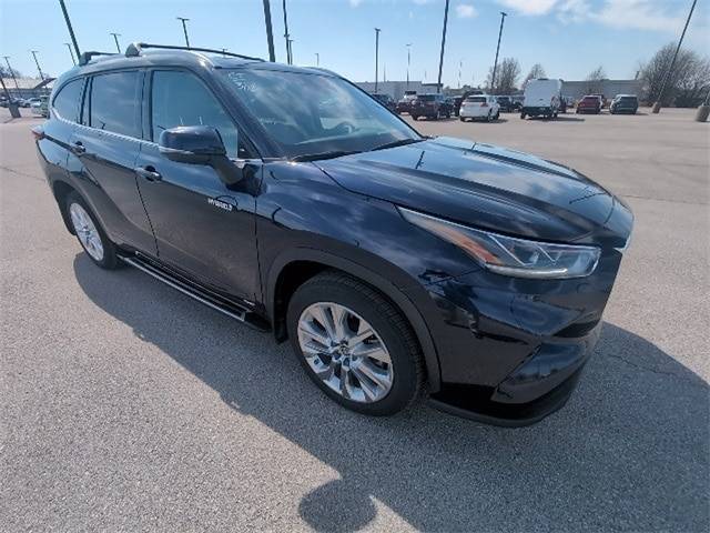 2021 Toyota Highlander Hybrid Limited — SUV — 24,412 mi — Evansville, IN
