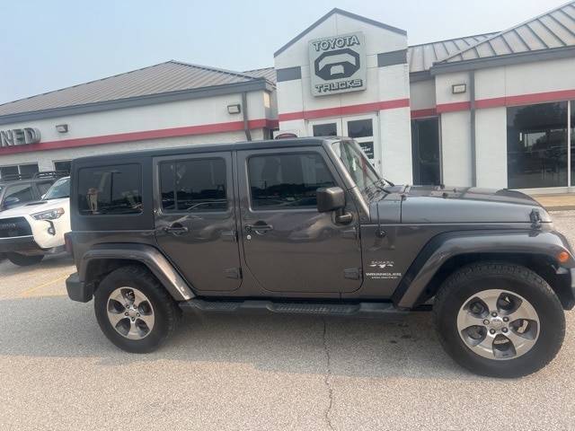 2017 Jeep Wrangler Sahara — SUV — 93,856 mi — Evansville, IN