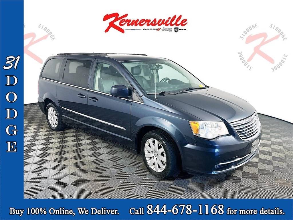 2014 Chrysler Town & Country Touring — Minivan — 135,696 mi — Kernersville, NC