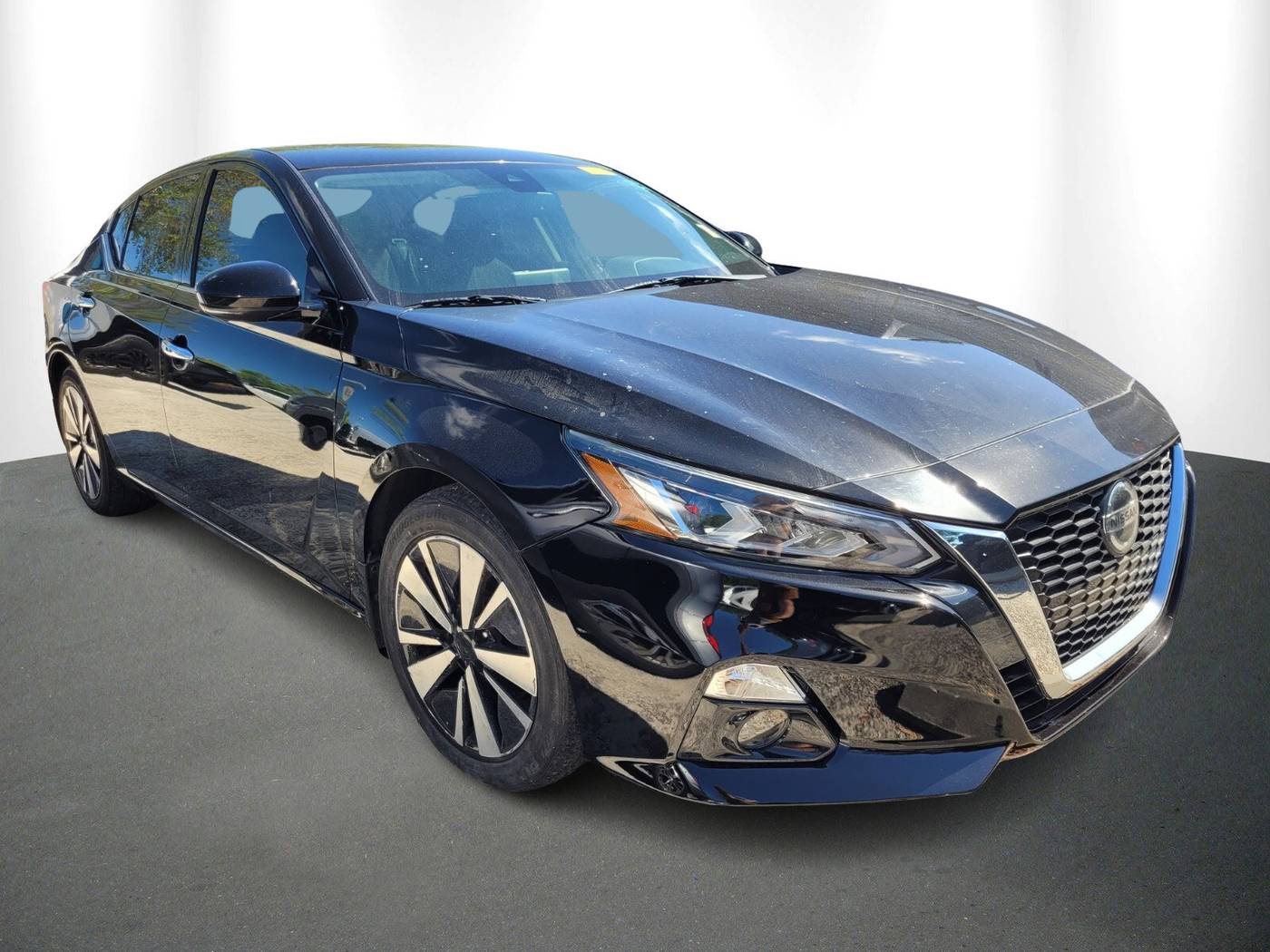 2019 Nissan Altima SV — Sedan — 59,656 mi — Lutz, FL
